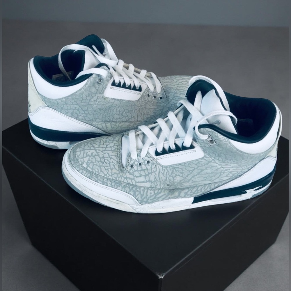 Air Jordan 3 Retro